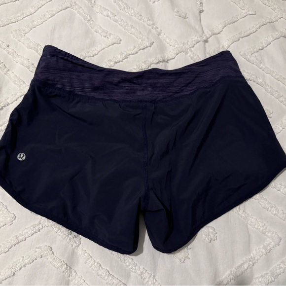 Lululemon Reversible Running Shorts - Picture 2 of 5